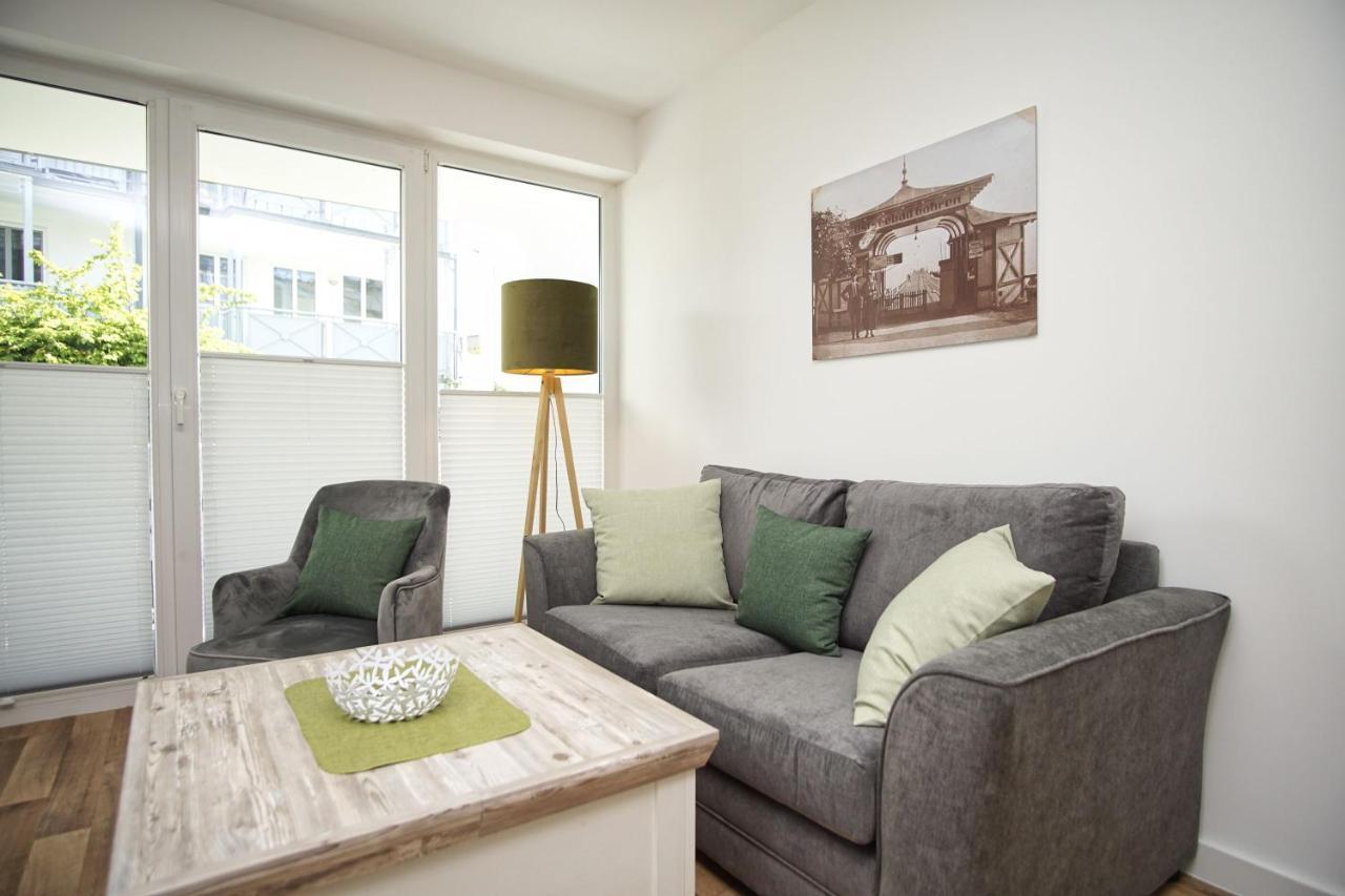 Terrasse, Gratis Nutzung Vom Ahoi Erlebnisbad Und Sauna In Sellin - Villa Karola Fewo 02 Goehren  Extérieur photo