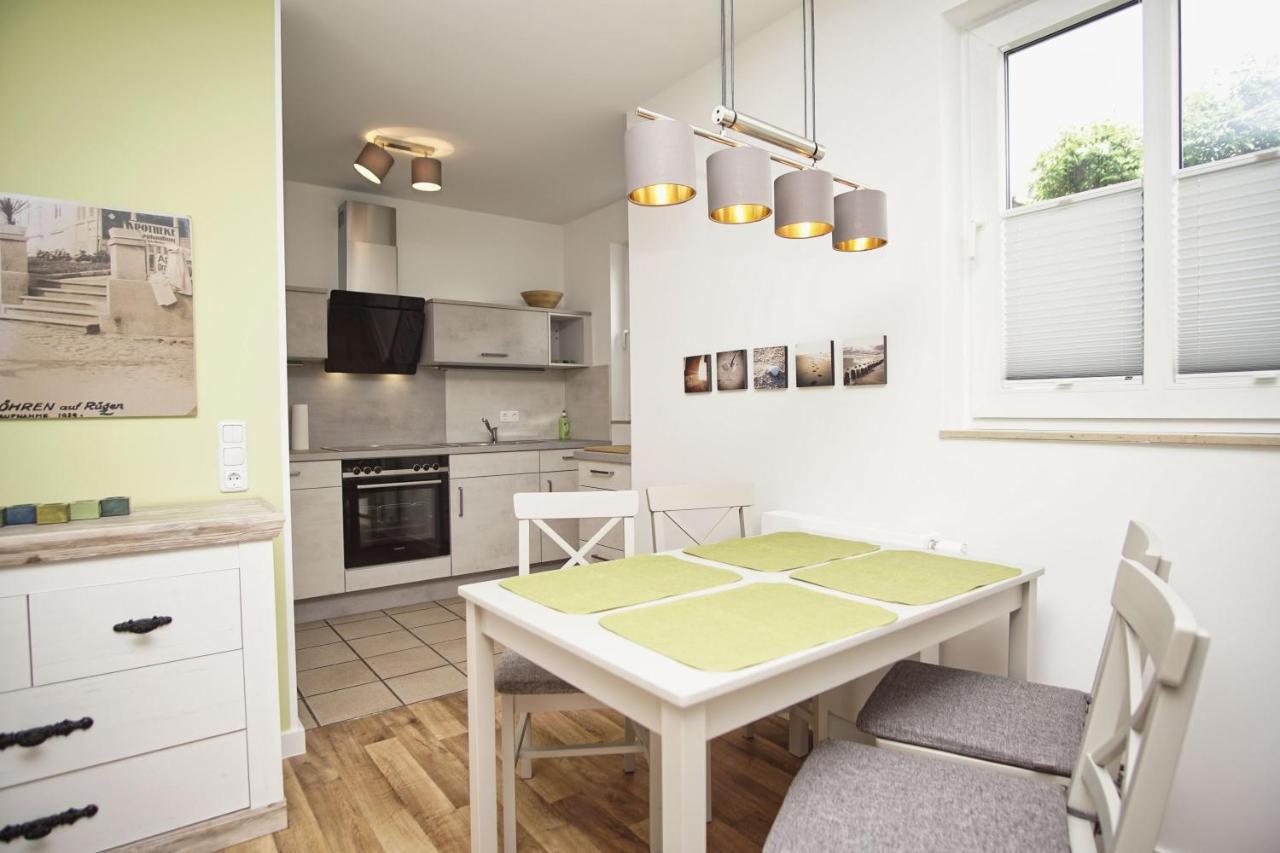 Terrasse, Gratis Nutzung Vom Ahoi Erlebnisbad Und Sauna In Sellin - Villa Karola Fewo 02 Goehren  Extérieur photo