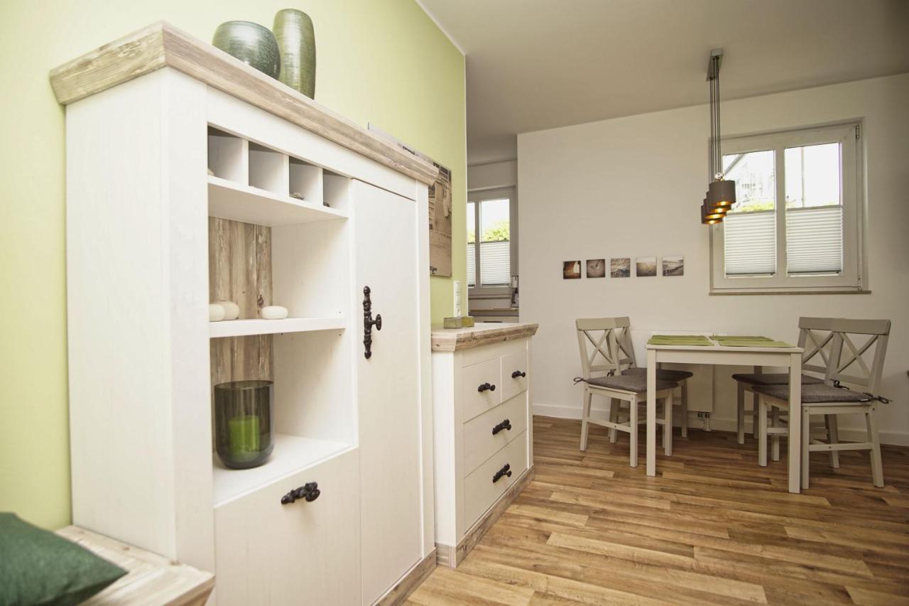 Terrasse, Gratis Nutzung Vom Ahoi Erlebnisbad Und Sauna In Sellin - Villa Karola Fewo 02 Goehren  Extérieur photo