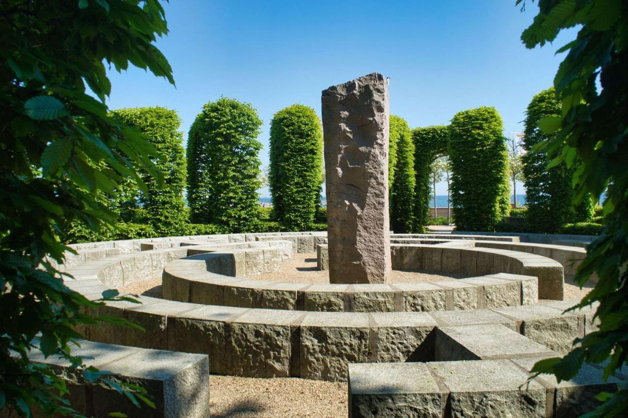 Terrasse, Gratis Nutzung Vom Ahoi Erlebnisbad Und Sauna In Sellin - Villa Karola Fewo 02 Goehren  Extérieur photo